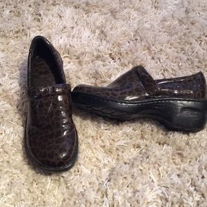 Boc leopard wedged shoes